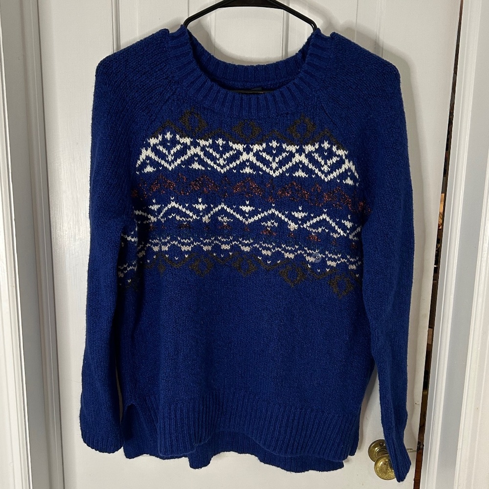American Eagle Blue Patterned Winter Sweater